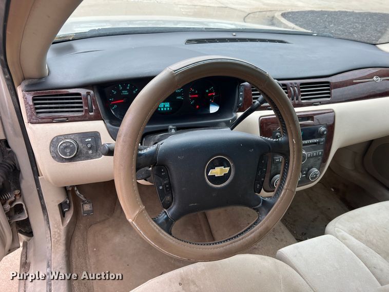 image for item MM9082 2010 Chevrolet Impala LS