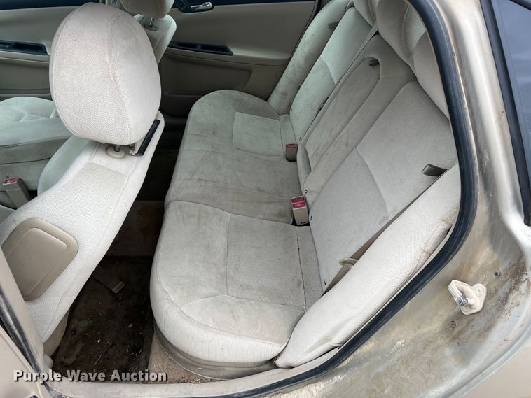 image for item MM9082 2010 Chevrolet Impala LS