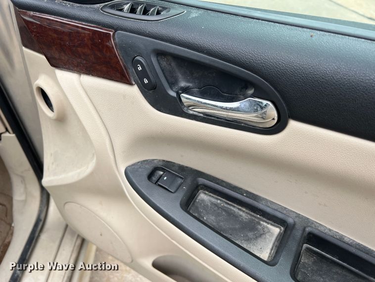 image for item MM9082 2010 Chevrolet Impala LS