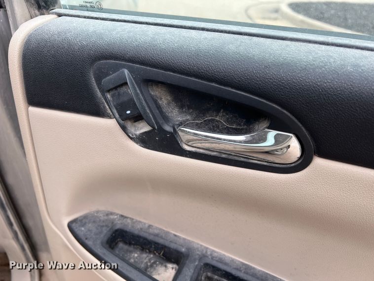 image for item MM9082 2010 Chevrolet Impala LS