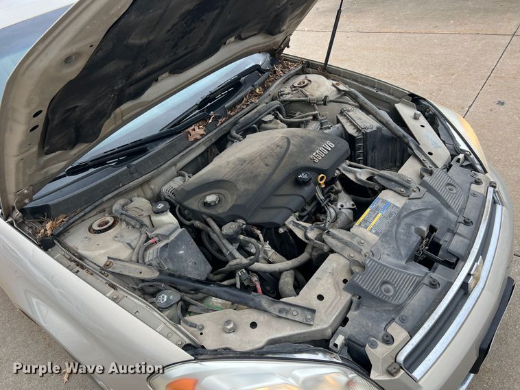 image for item MM9082 2010 Chevrolet Impala LS