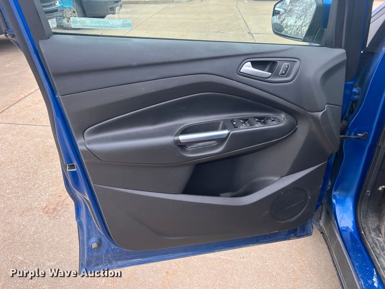 image for item MM9083 2017 Ford Escape SE  SUV