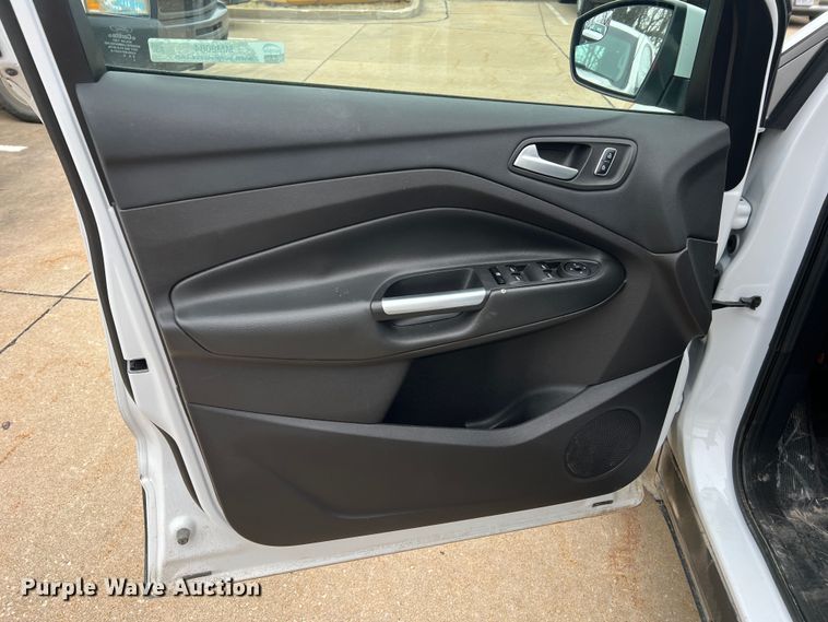 image for item MM9084 2016 Ford Escape SE  SUV