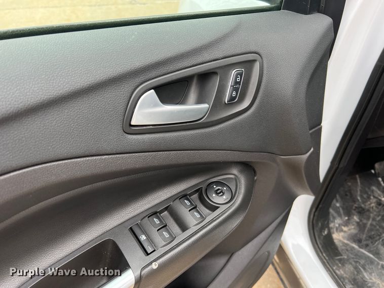 image for item MM9084 2016 Ford Escape SE  SUV