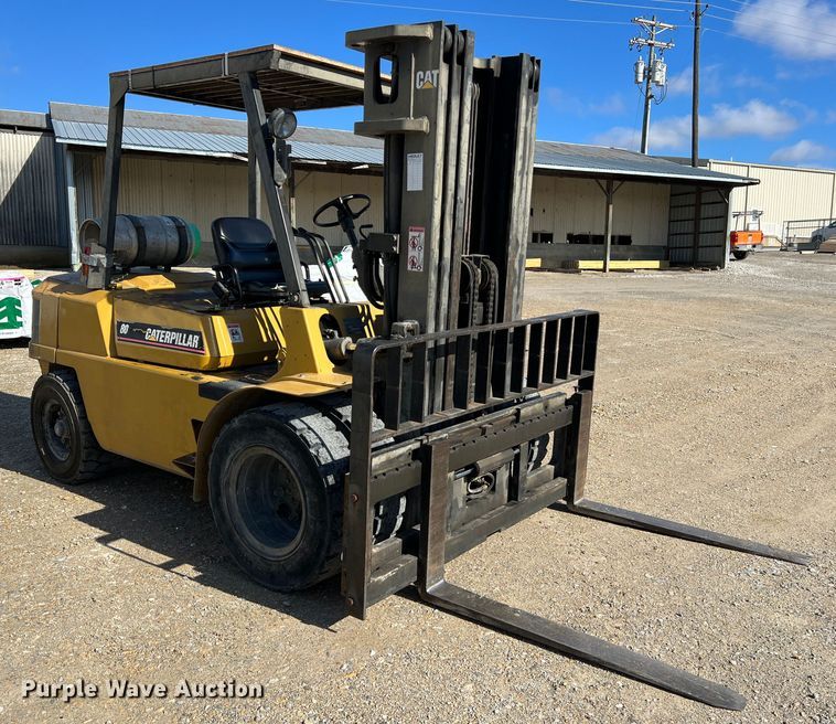 image for item MM9089 Caterpillar GPL40  forklift