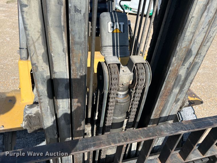 image for item MM9089 Caterpillar GPL40  forklift