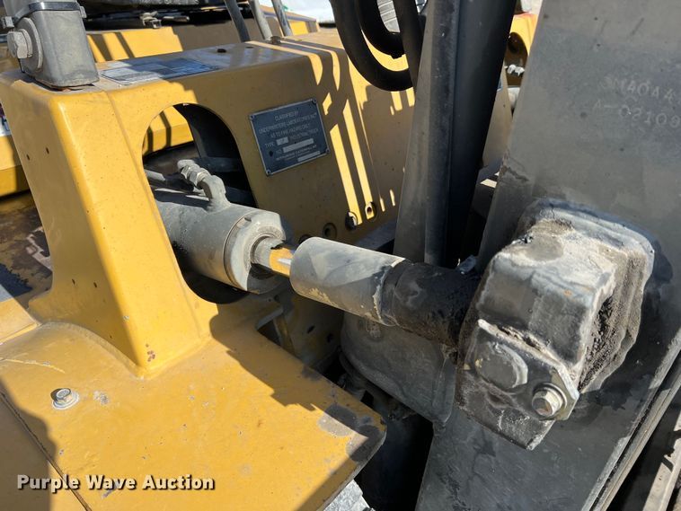 image for item MM9089 Caterpillar GPL40  forklift