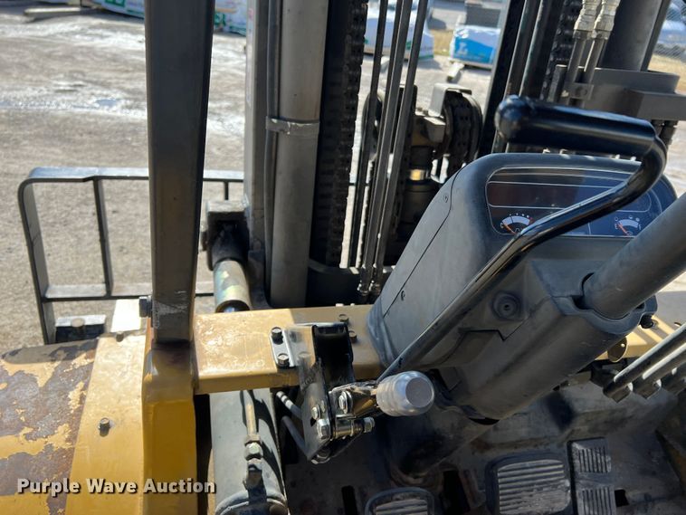 image for item MM9089 Caterpillar GPL40  forklift