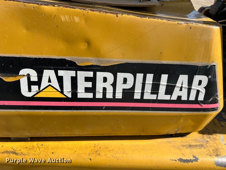 image for item MM9089 Caterpillar GPL40  forklift