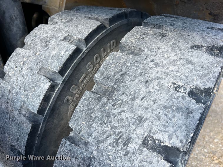 image for item MM9089 Caterpillar GPL40  forklift