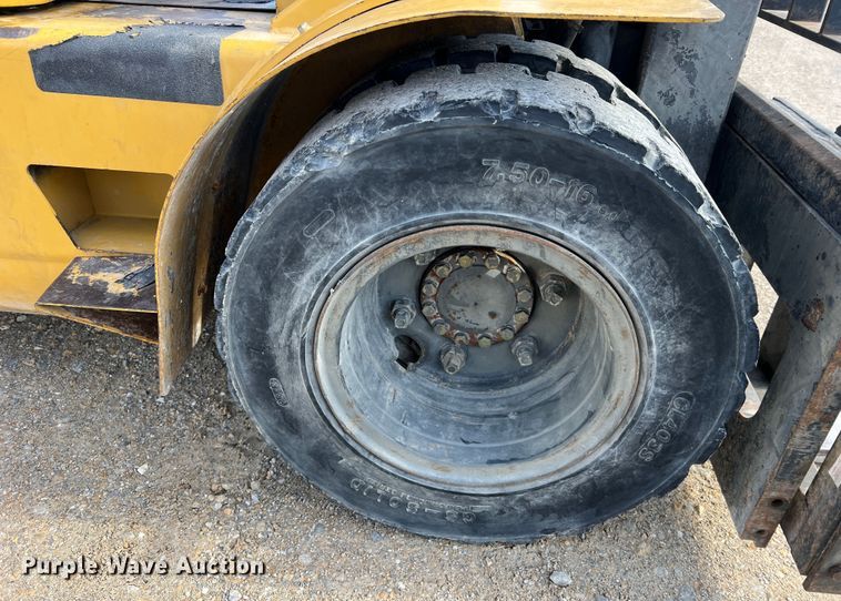 image for item MM9089 Caterpillar GPL40  forklift