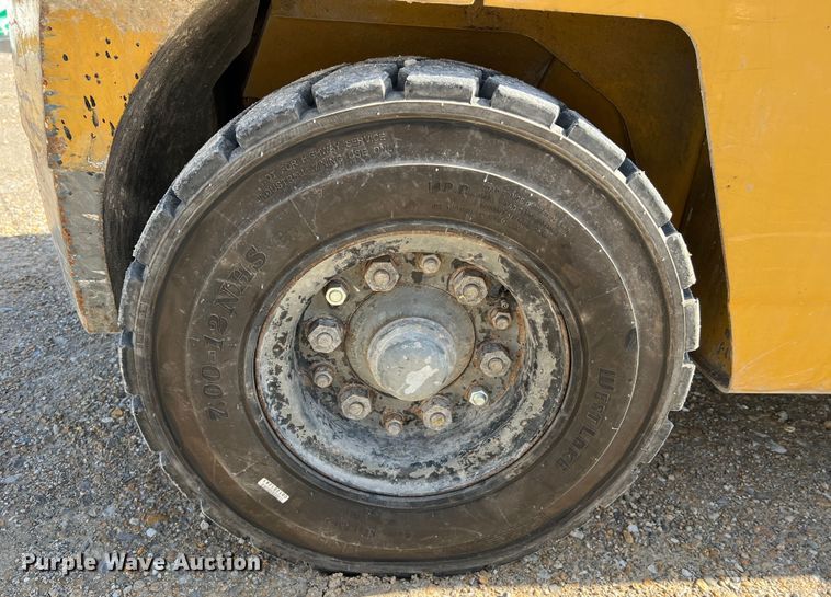 image for item MM9089 Caterpillar GPL40  forklift