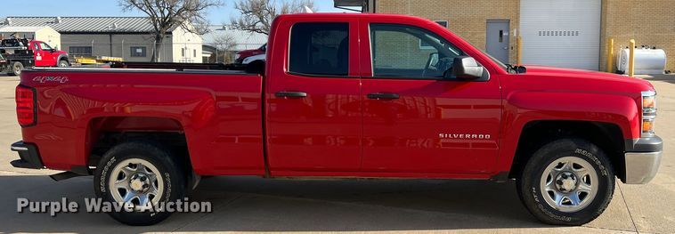 image for item MM9101 2014 Chevrolet Silverado 1500  Double Cab pickup truck