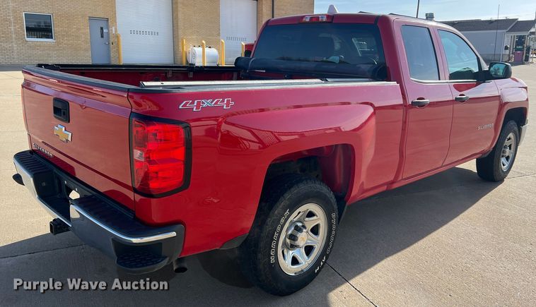 image for item MM9101 2014 Chevrolet Silverado 1500  Double Cab pickup truck