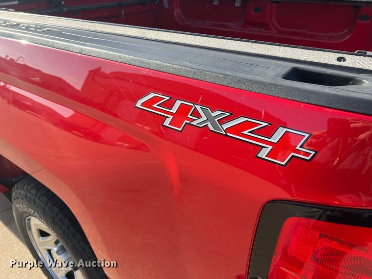 image for item MM9101 2014 Chevrolet Silverado 1500  Double Cab pickup truck