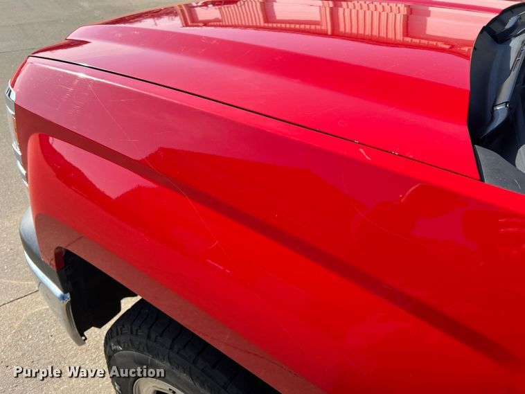 image for item MM9101 2014 Chevrolet Silverado 1500  Double Cab pickup truck