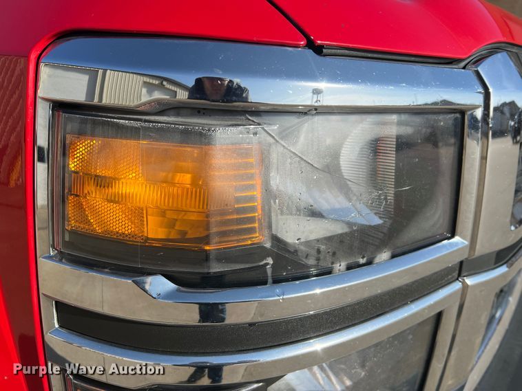 image for item MM9101 2014 Chevrolet Silverado 1500  Double Cab pickup truck