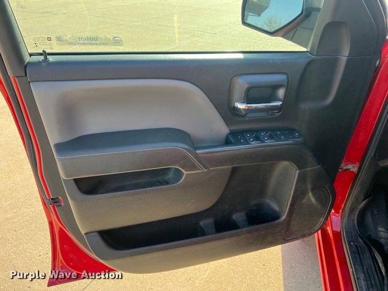 image for item MM9101 2014 Chevrolet Silverado 1500  Double Cab pickup truck