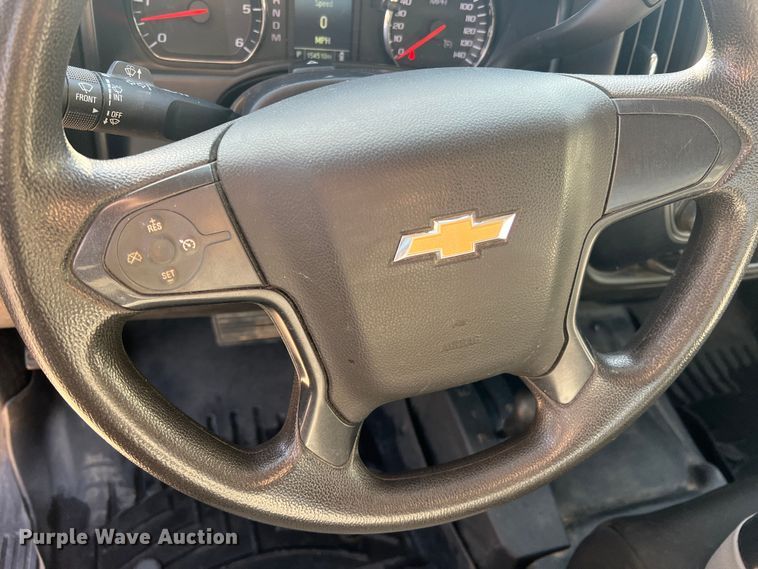 image for item MM9101 2014 Chevrolet Silverado 1500  Double Cab pickup truck