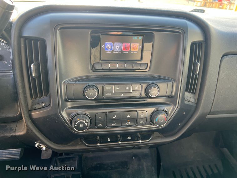 image for item MM9101 2014 Chevrolet Silverado 1500  Double Cab pickup truck