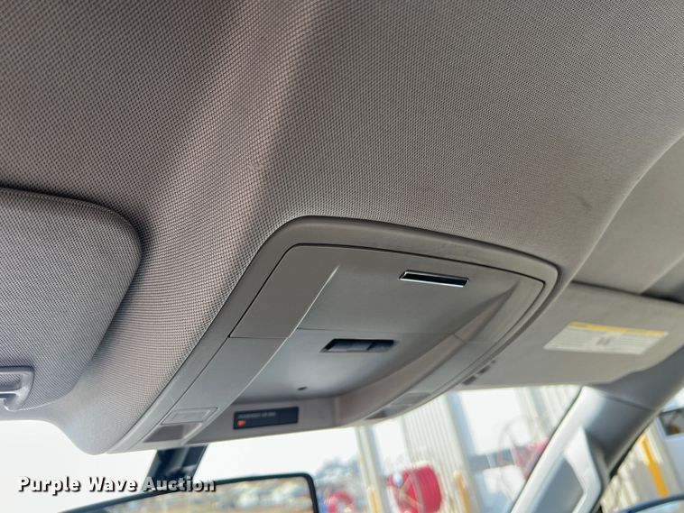 image for item MM9101 2014 Chevrolet Silverado 1500  Double Cab pickup truck