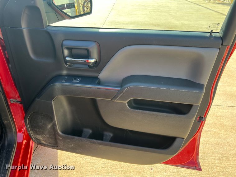 image for item MM9101 2014 Chevrolet Silverado 1500  Double Cab pickup truck