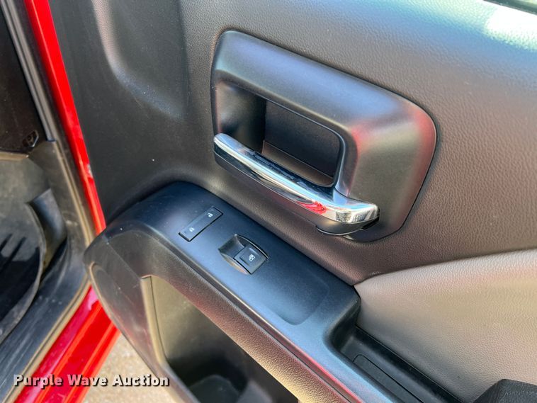 image for item MM9101 2014 Chevrolet Silverado 1500  Double Cab pickup truck