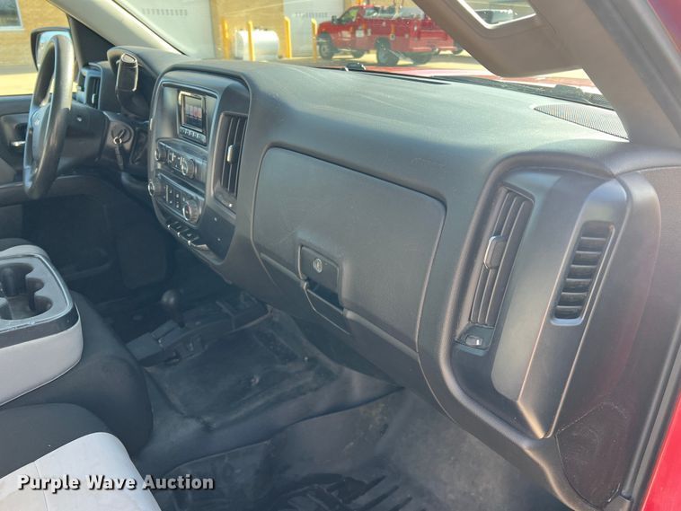 image for item MM9101 2014 Chevrolet Silverado 1500  Double Cab pickup truck