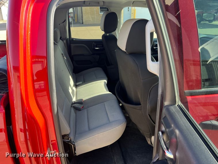 image for item MM9101 2014 Chevrolet Silverado 1500  Double Cab pickup truck