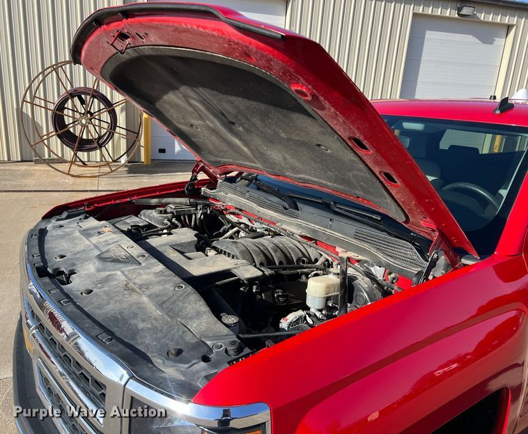 image for item MM9101 2014 Chevrolet Silverado 1500  Double Cab pickup truck