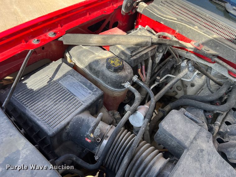 image for item MM9101 2014 Chevrolet Silverado 1500  Double Cab pickup truck