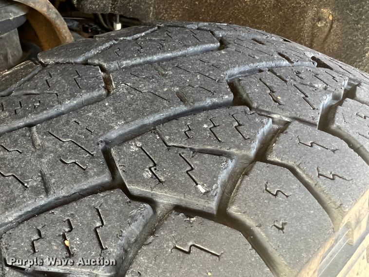 image for item MM9101 2014 Chevrolet Silverado 1500  Double Cab pickup truck