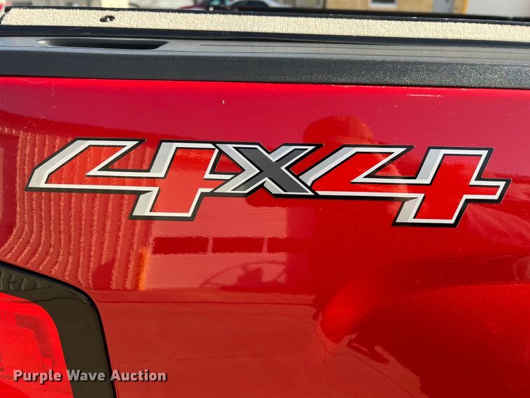 image for item MM9101 2014 Chevrolet Silverado 1500  Double Cab pickup truck