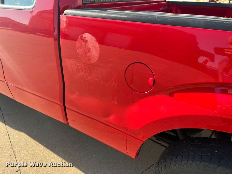 image for item MM9102 2011 Ford F150 XL  SuperCab pickup truck