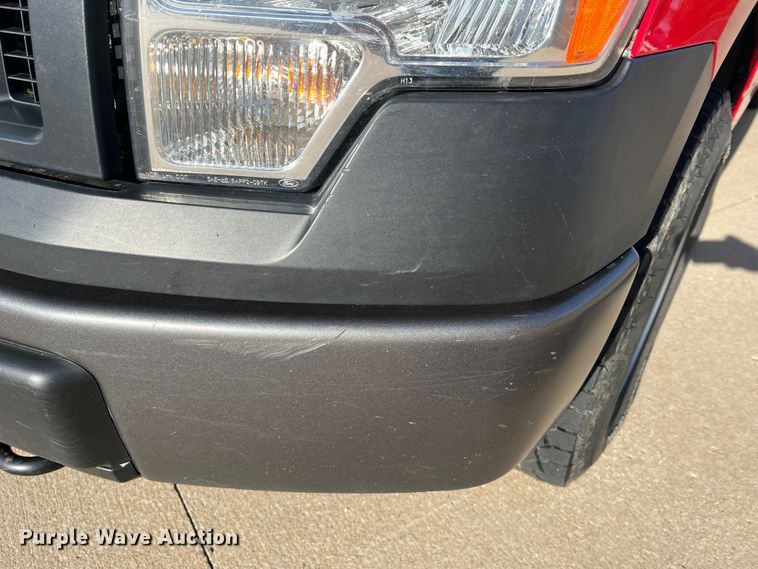 image for item MM9102 2011 Ford F150 XL  SuperCab pickup truck