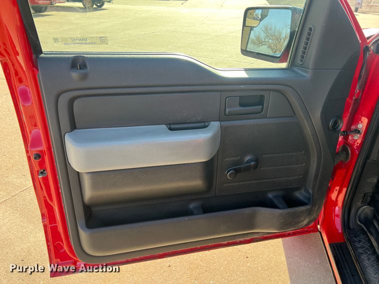 image for item MM9102 2011 Ford F150 XL  SuperCab pickup truck