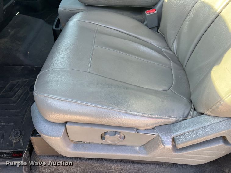 image for item MM9102 2011 Ford F150 XL  SuperCab pickup truck