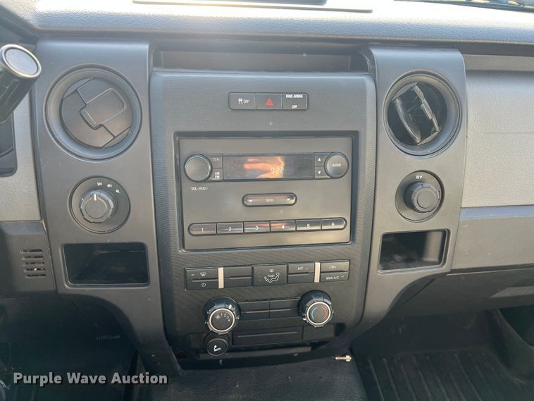 image for item MM9102 2011 Ford F150 XL  SuperCab pickup truck