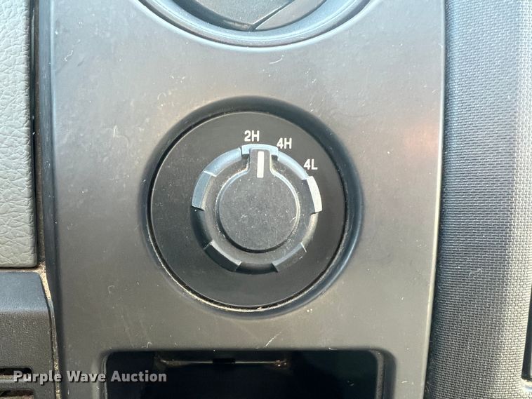 image for item MM9102 2011 Ford F150 XL  SuperCab pickup truck