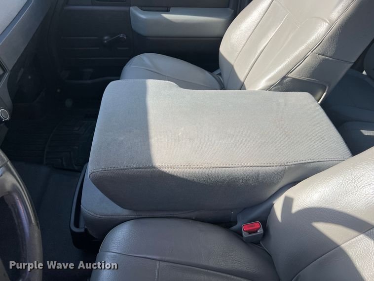 image for item MM9102 2011 Ford F150 XL  SuperCab pickup truck