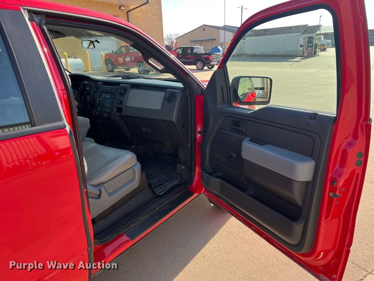 image for item MM9102 2011 Ford F150 XL  SuperCab pickup truck