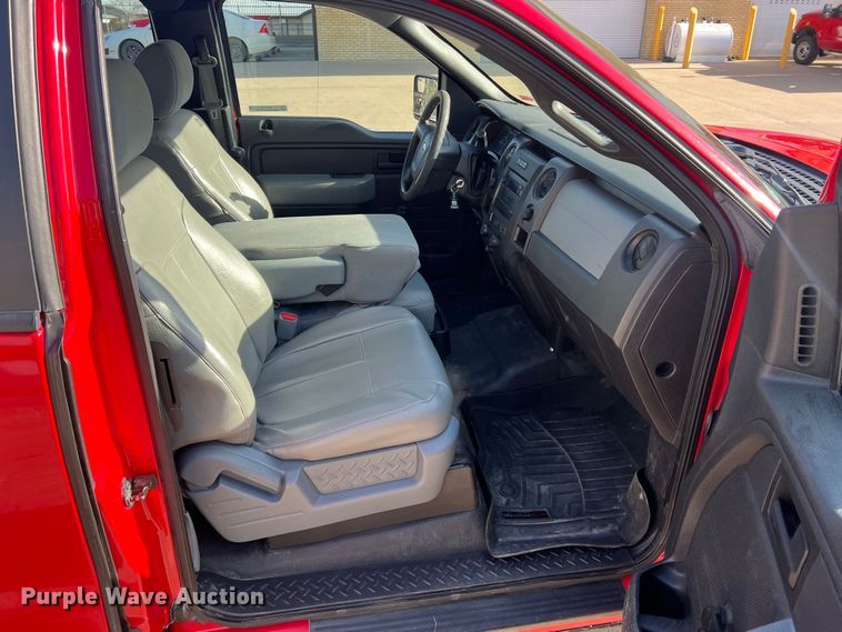 image for item MM9102 2011 Ford F150 XL  SuperCab pickup truck