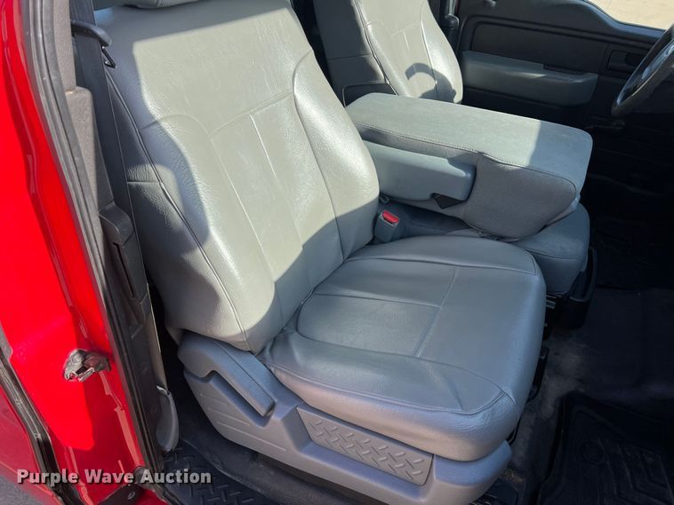 image for item MM9102 2011 Ford F150 XL  SuperCab pickup truck