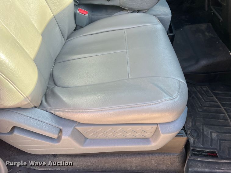 image for item MM9102 2011 Ford F150 XL  SuperCab pickup truck