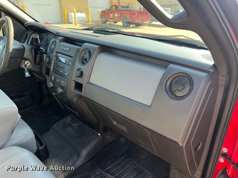 image for item MM9102 2011 Ford F150 XL  SuperCab pickup truck