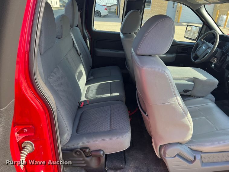 image for item MM9102 2011 Ford F150 XL  SuperCab pickup truck