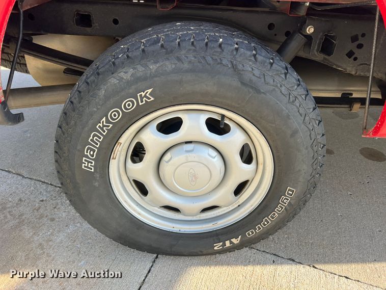 image for item MM9102 2011 Ford F150 XL  SuperCab pickup truck