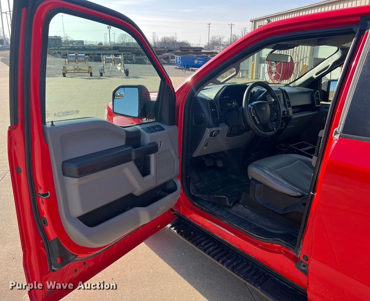 image for item MM9103 2019 Ford F150 XL  SuperCab pickup truck