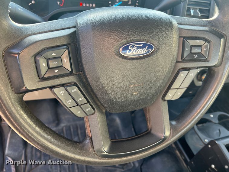 image for item MM9103 2019 Ford F150 XL  SuperCab pickup truck