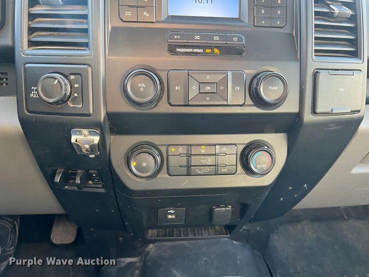 image for item MM9103 2019 Ford F150 XL  SuperCab pickup truck